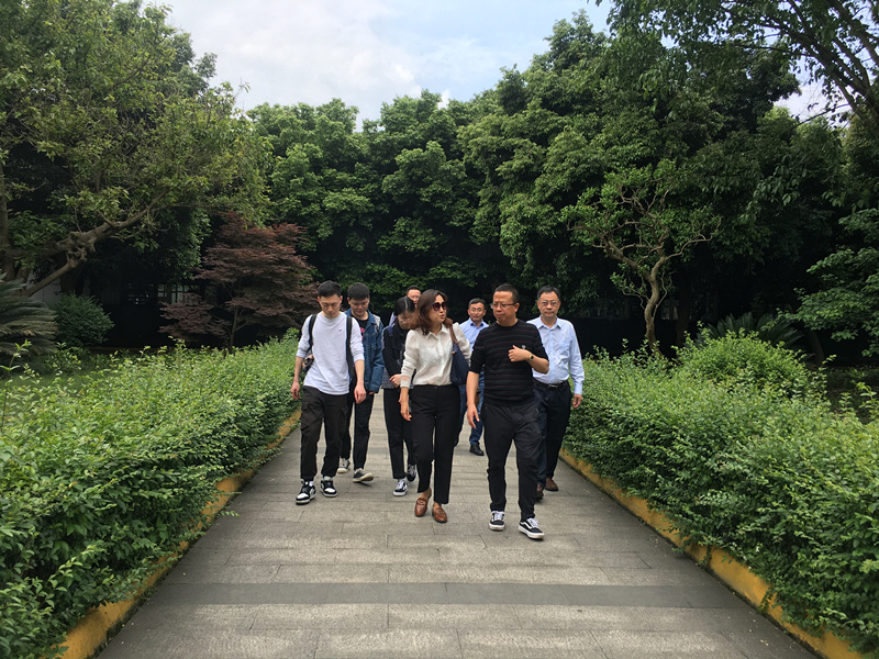 四川省社会科学院到我公司调研“十四五”残疾人保障和发展规划工作_副本